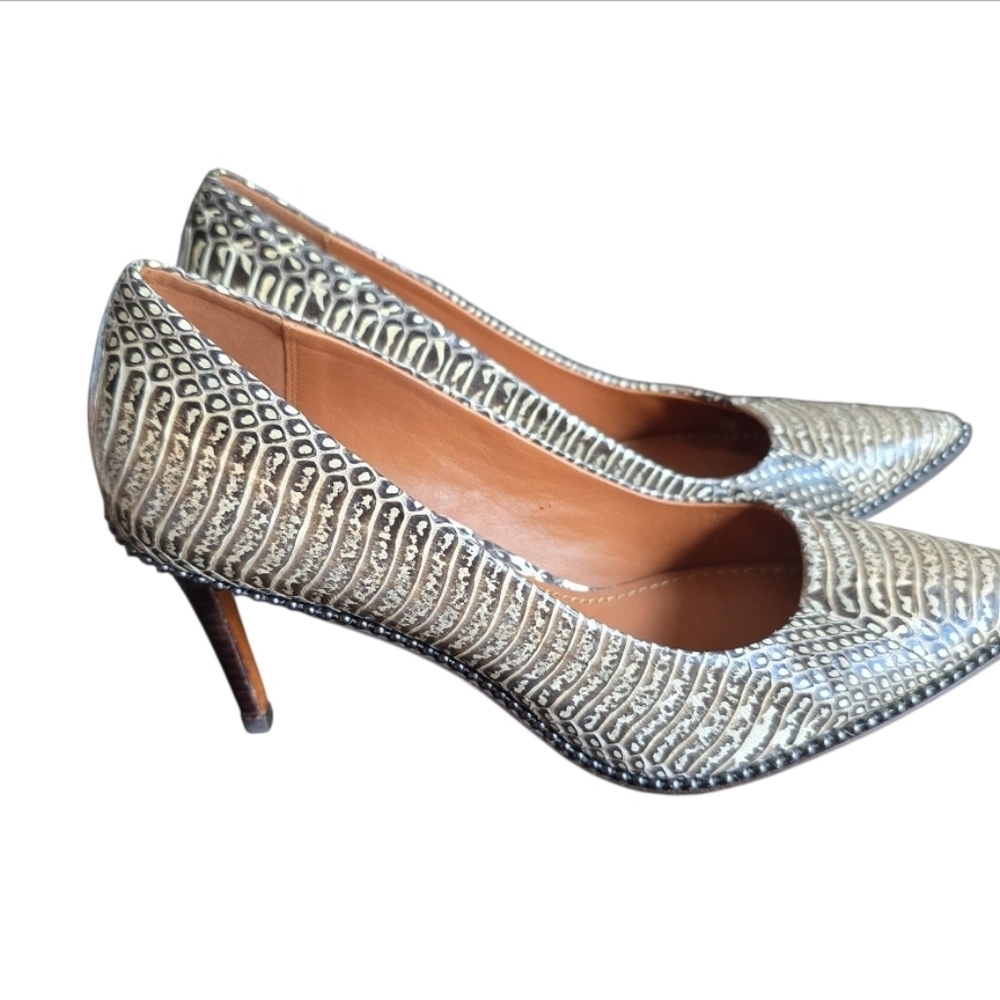 Coach Beadchain Pump Snake Skin Brown Cream  Shoes Size 8 *